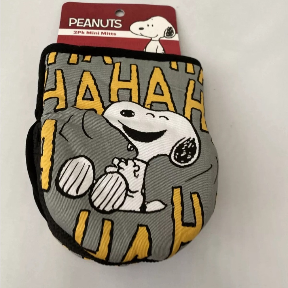 Snoopy Peanuts 2pk mini mitts